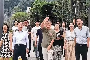 芬奇称赞戈贝尔的防守：当有他在你身后时 你就会信心大增